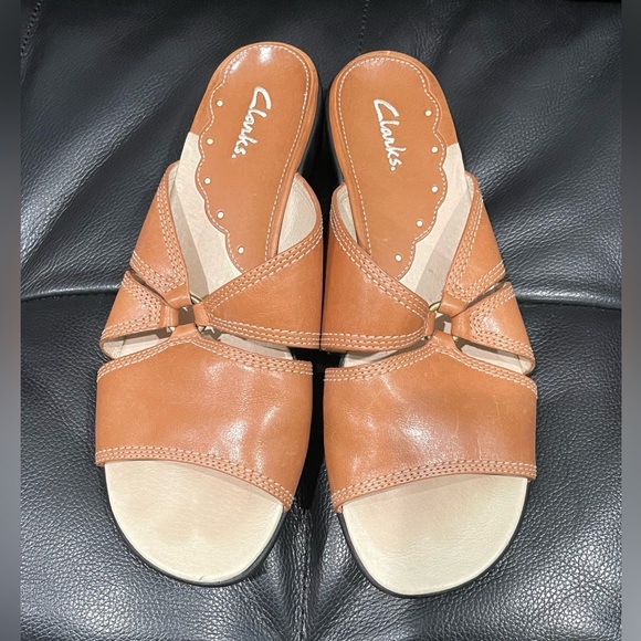 CLARK Cognac Slide Sandal - Picture 2 of 5